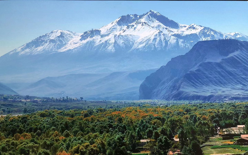 祁連山腹地美景。華旦才讓攝