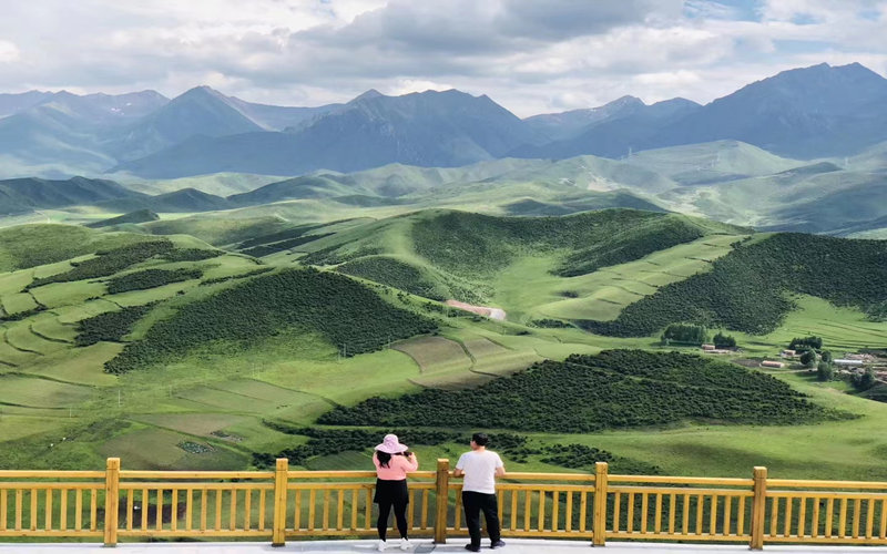 祁連山腹地美景。華旦才讓攝