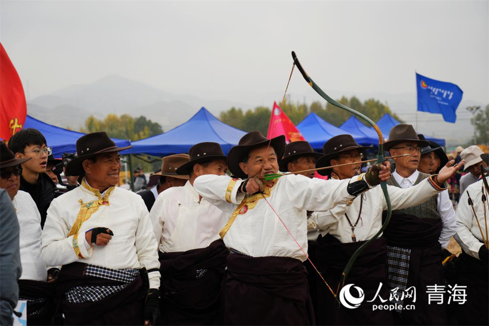 聚精會(huì)神比賽。人民網(wǎng)記者 張莉萍攝